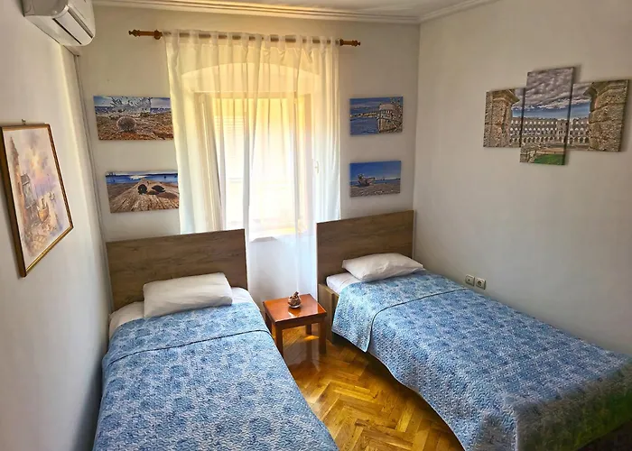 House Zofija 1672 * Pula